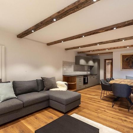 Apartment Etrier クラン エクステリア 写真